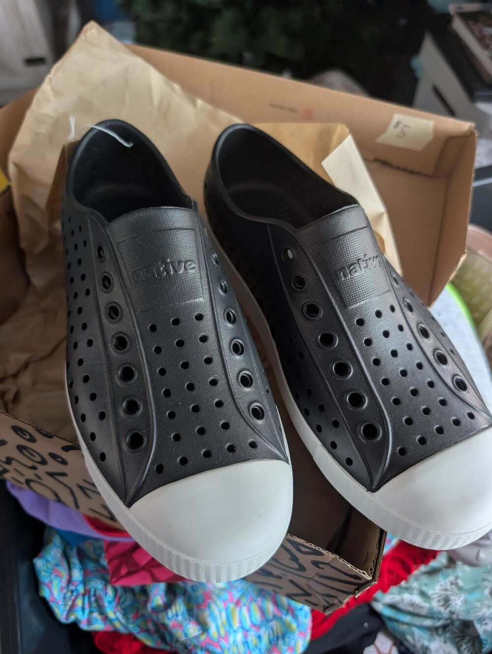 NWT Native Jefferson Shoes Size M6/W8